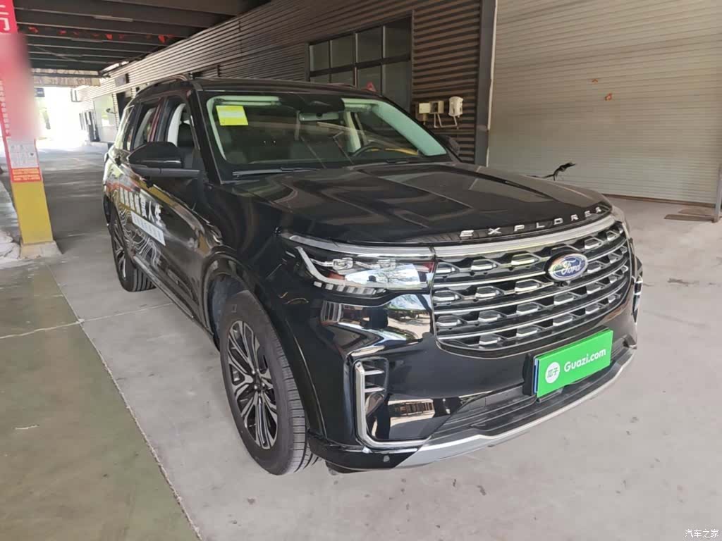 Ford Explorer, 2025 4