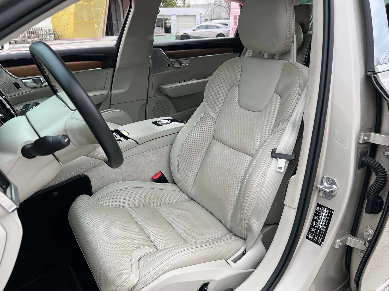 Volvo S90, 2019 24