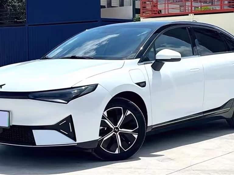 XPENG P5