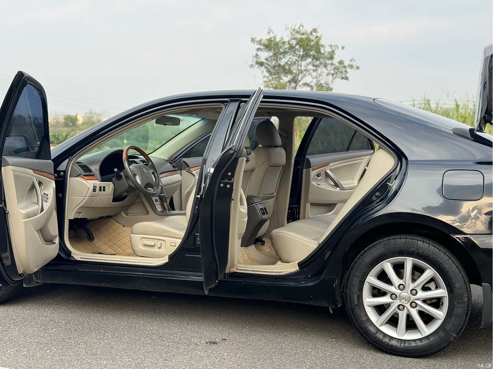 Toyota Camry, 2011 26