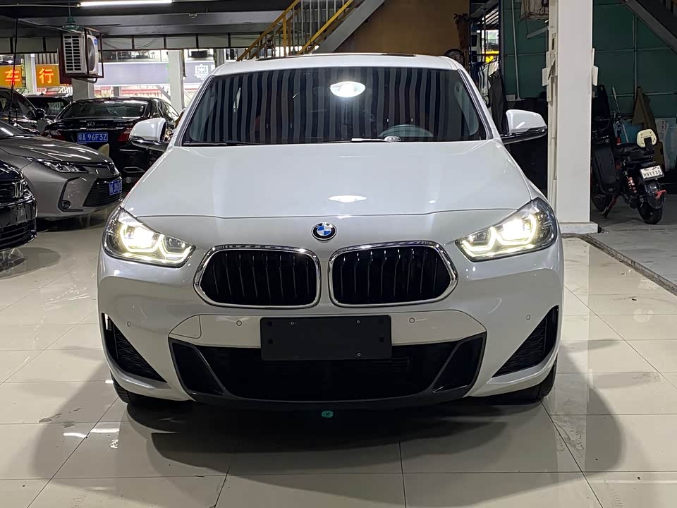 BMW X2