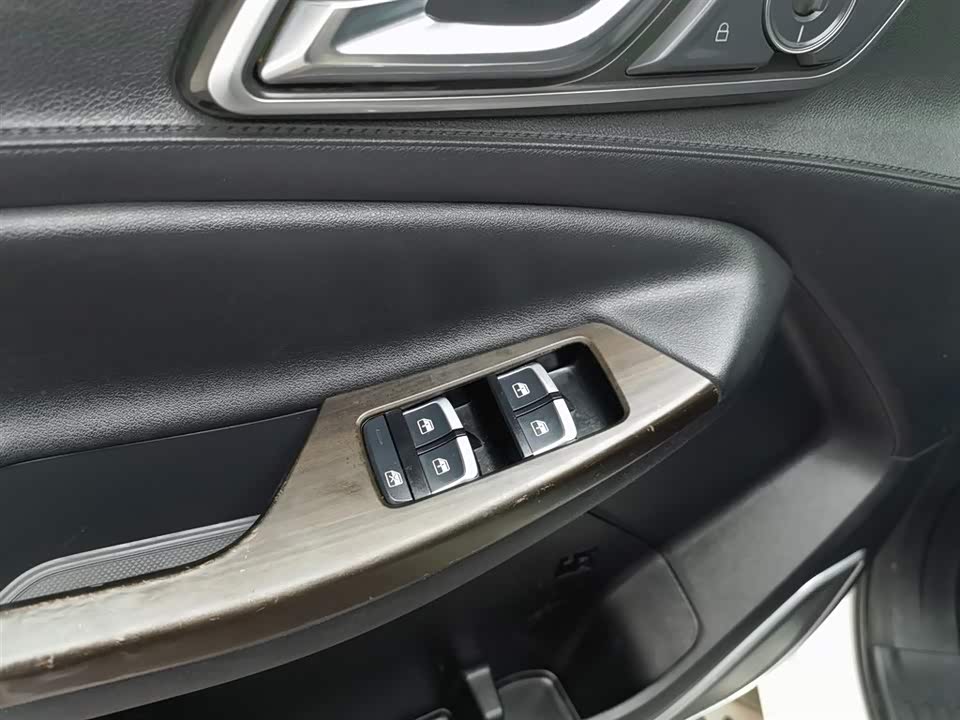 JMC Yusheng S350 JMC Yusheng S350