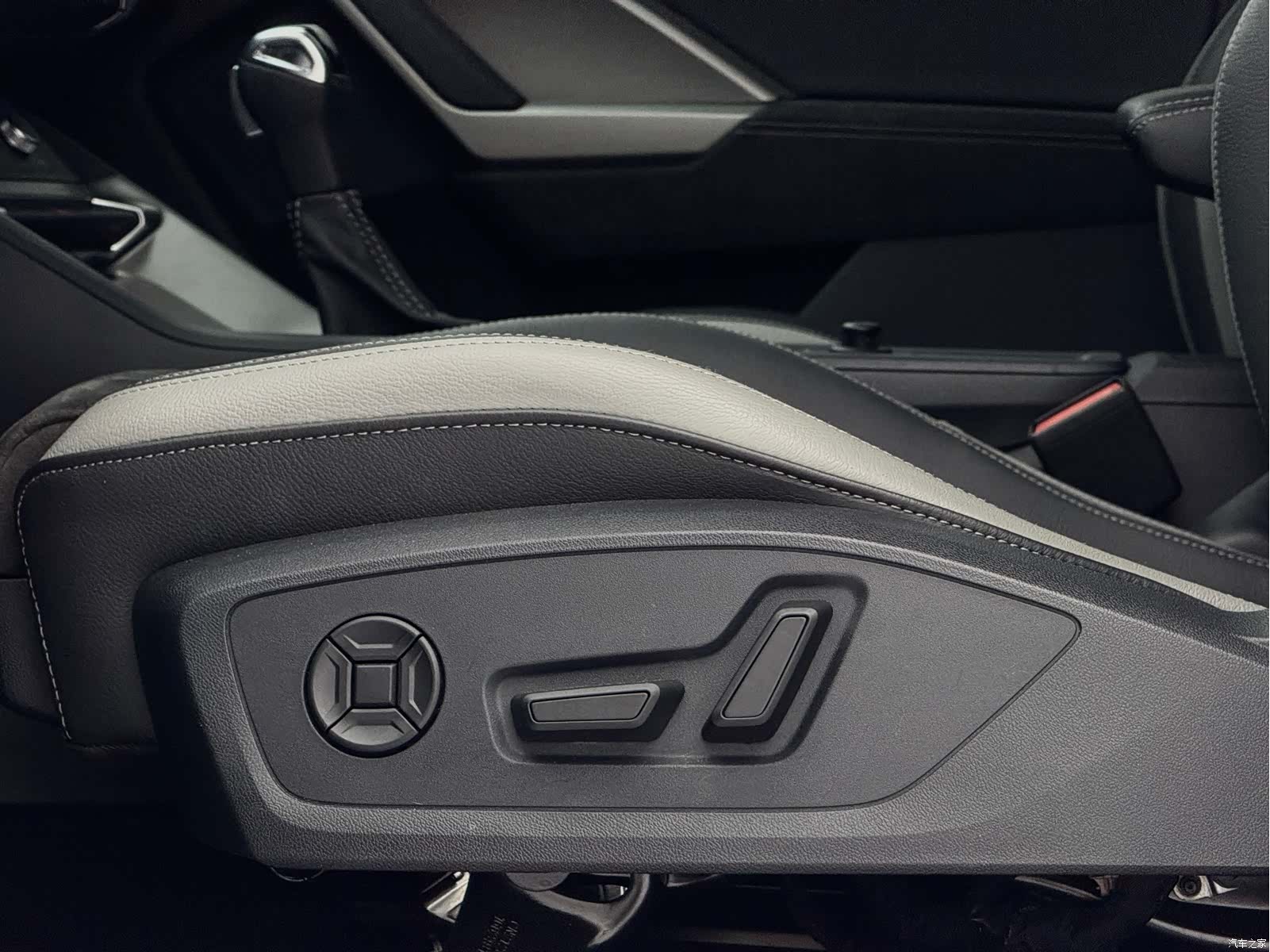Audi Q3, 2022 21