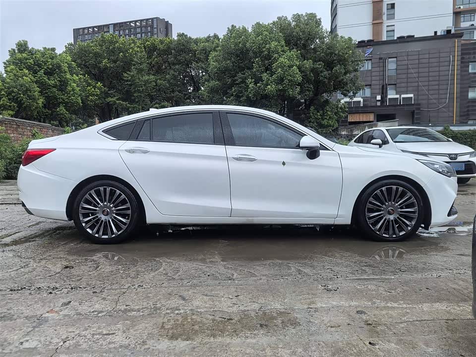 Hongqi H5 Hongqi H5