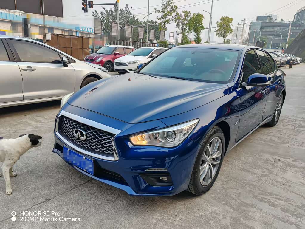 Infiniti Q50L