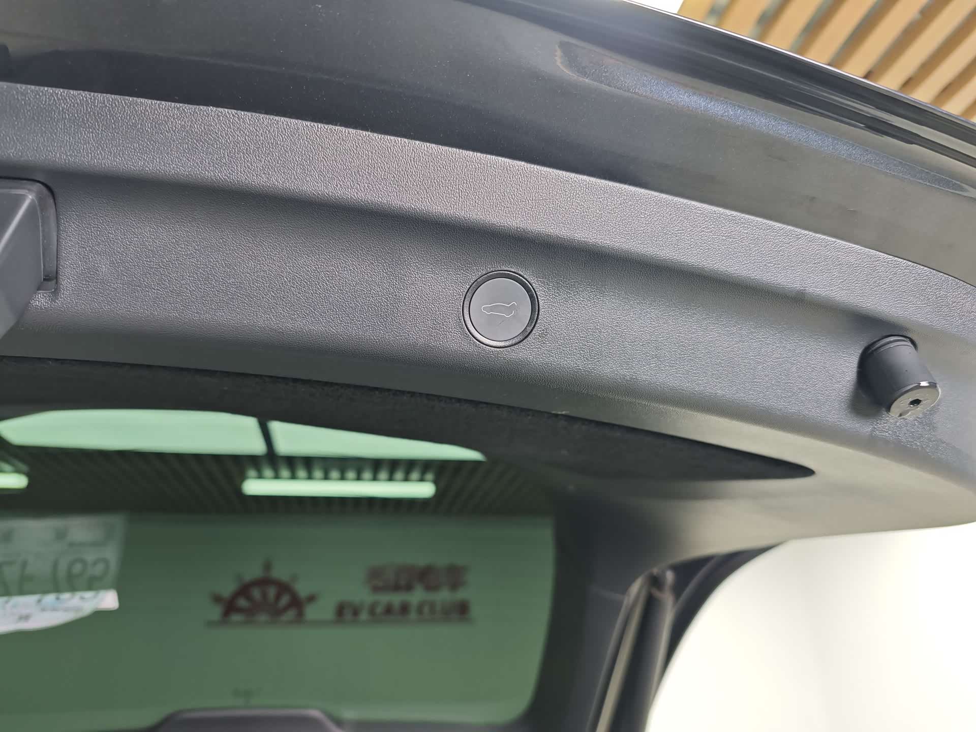 Tesla Model Y, 2024 8