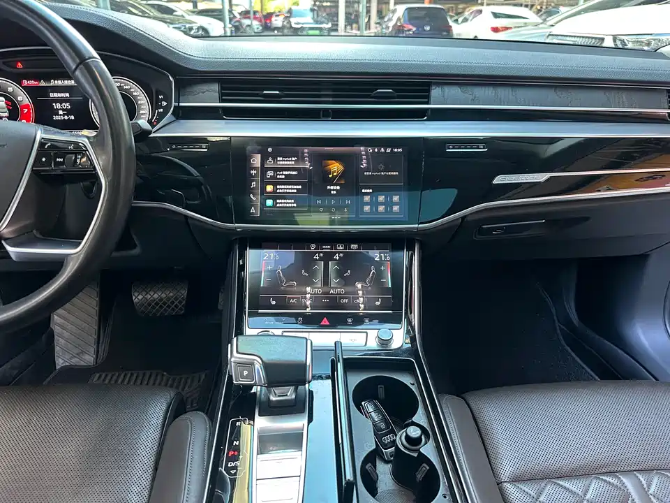 Audi A8 Audi A8