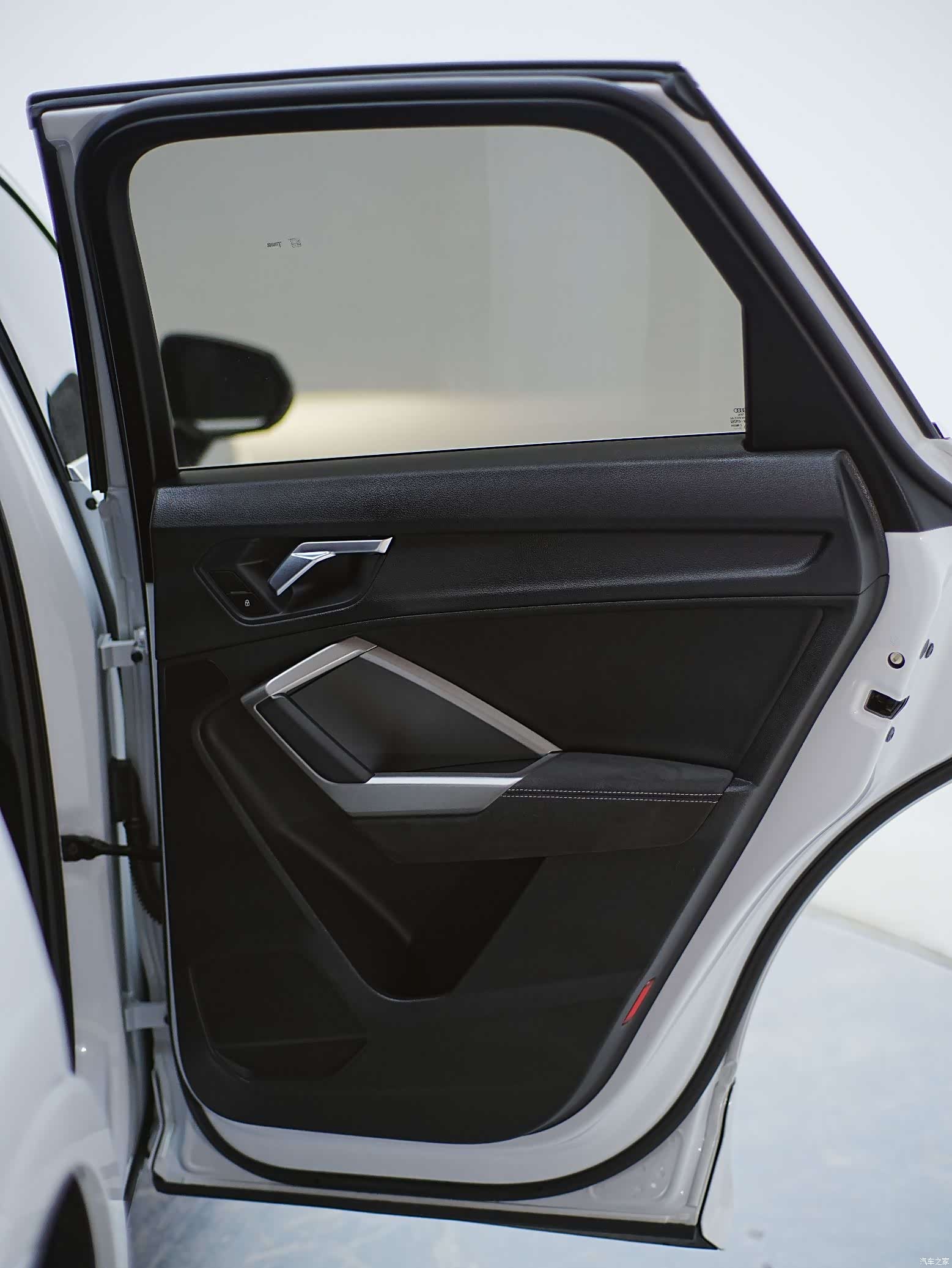 Audi Q3, 2022 21