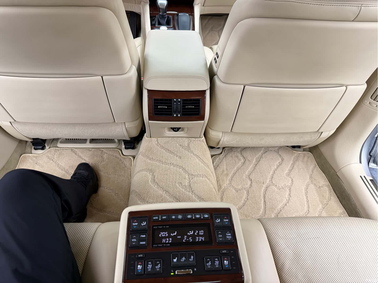 Lexus LS, 2013 27