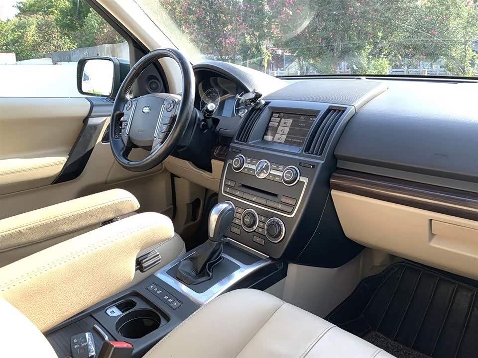 Land Rover Freelander 2