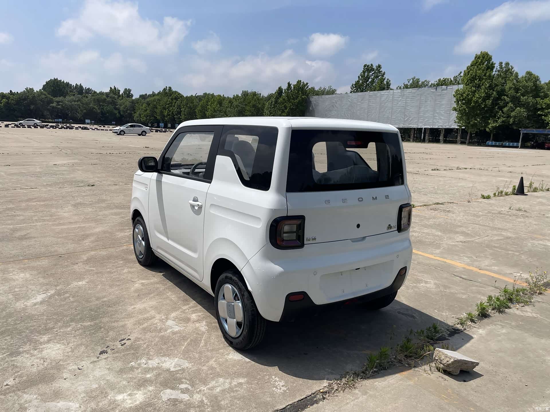 Geely Panda, 2026 7