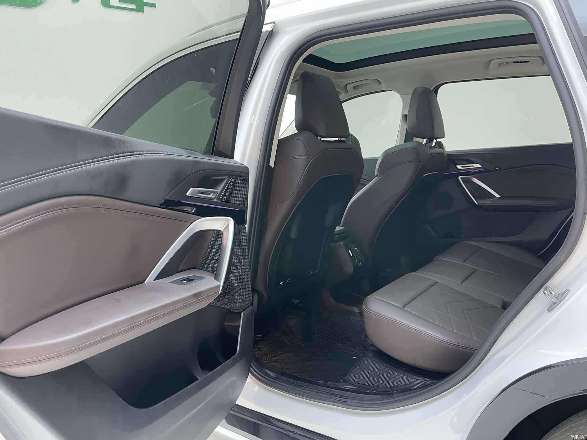 BMW X1, 2023 12