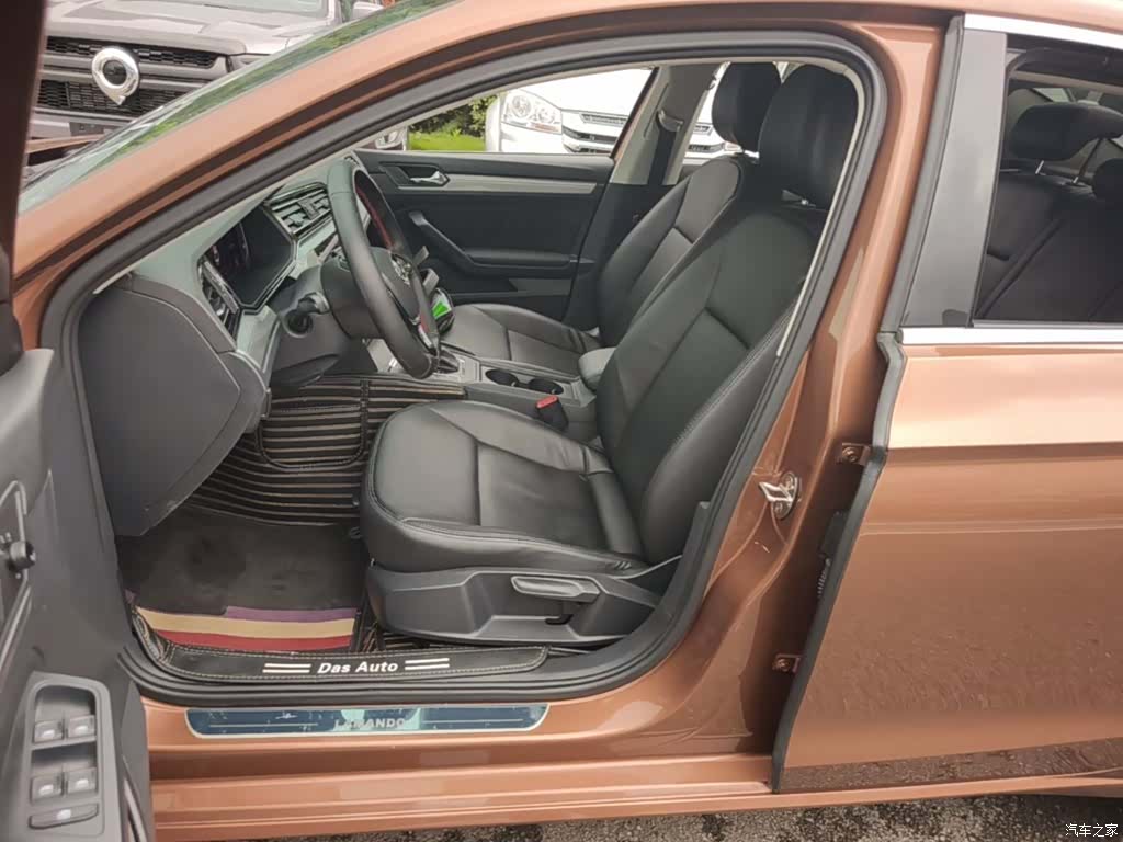 Volkswagen Lamando, 2017 15