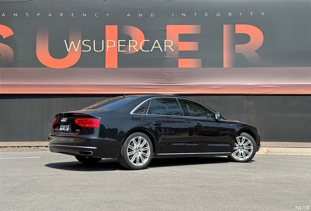 Audi A8L, 2012 3