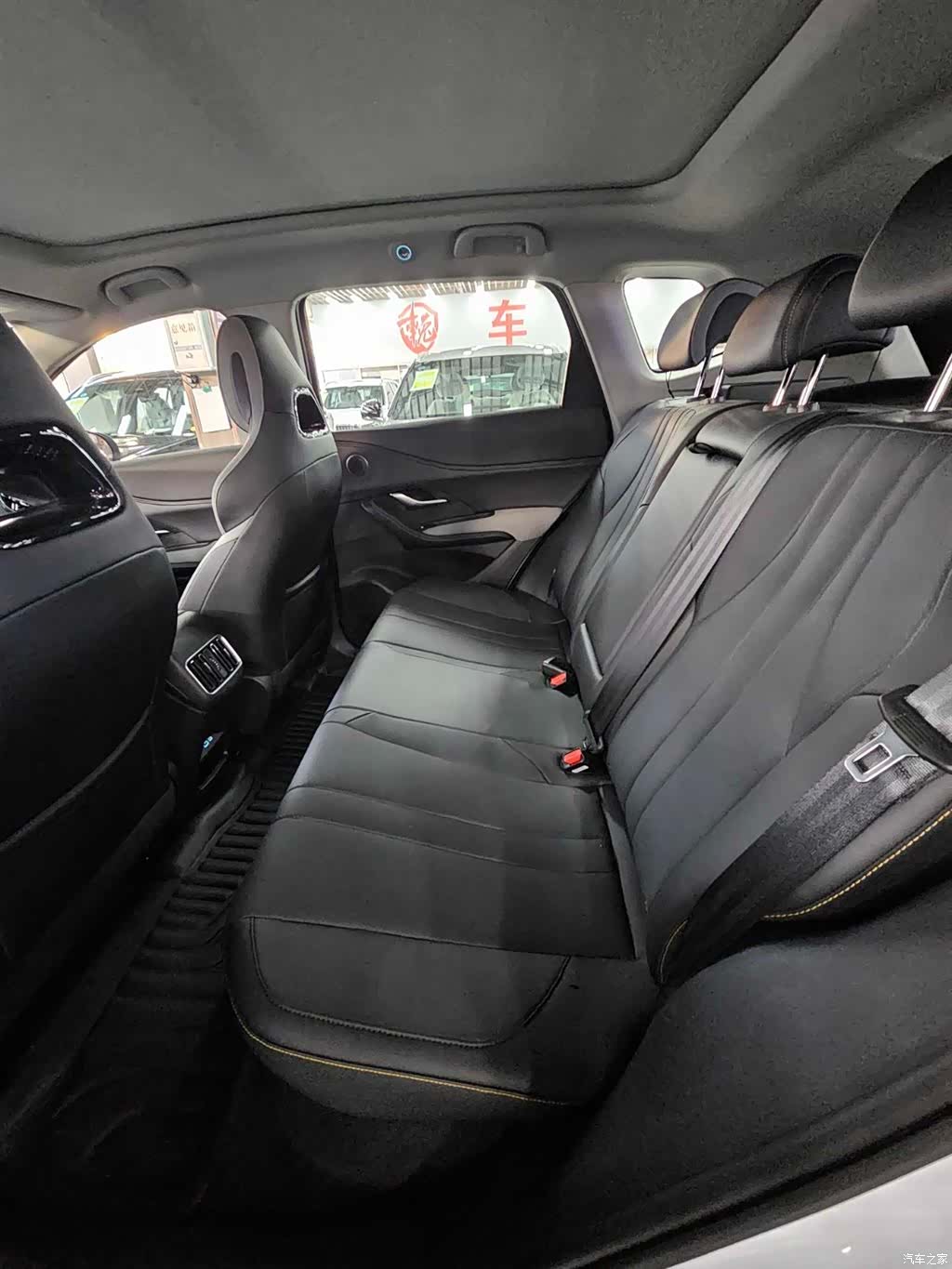 BYD HiAce, 2025 9