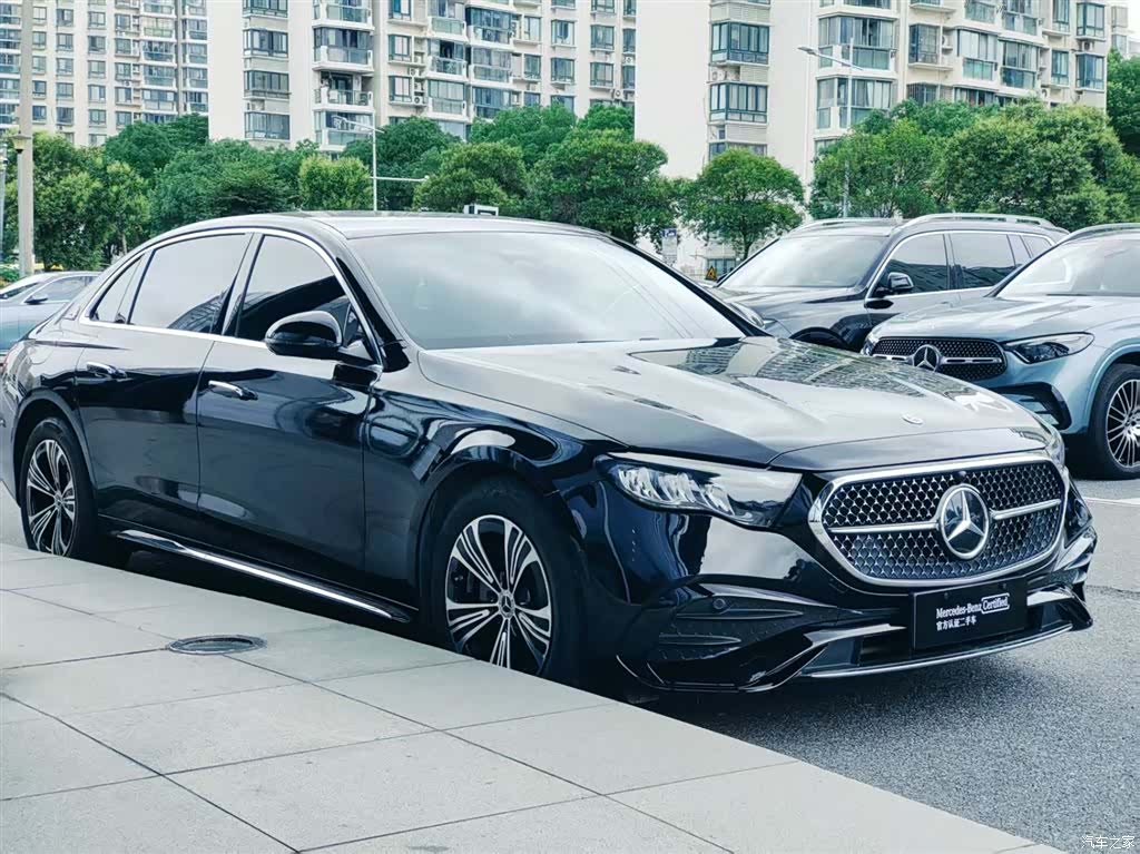 Mercedes-Benz E-Class, 2024 8