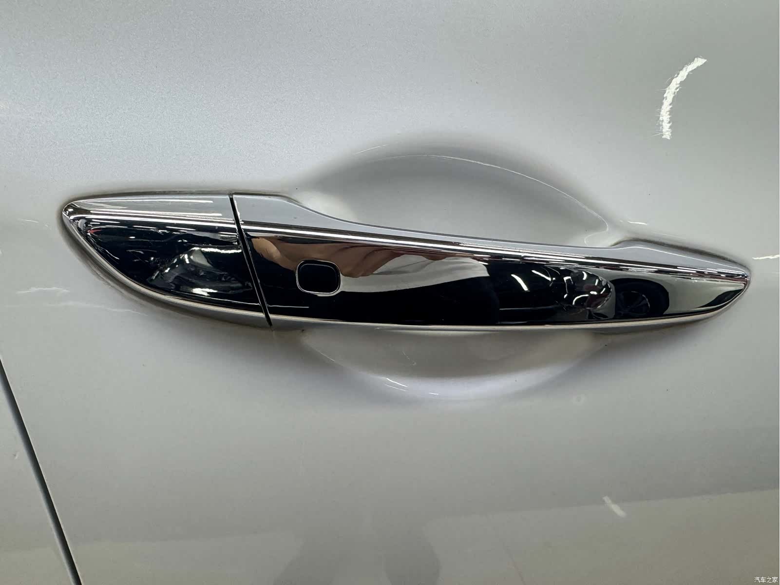 Hyundai GLS, 2015 9