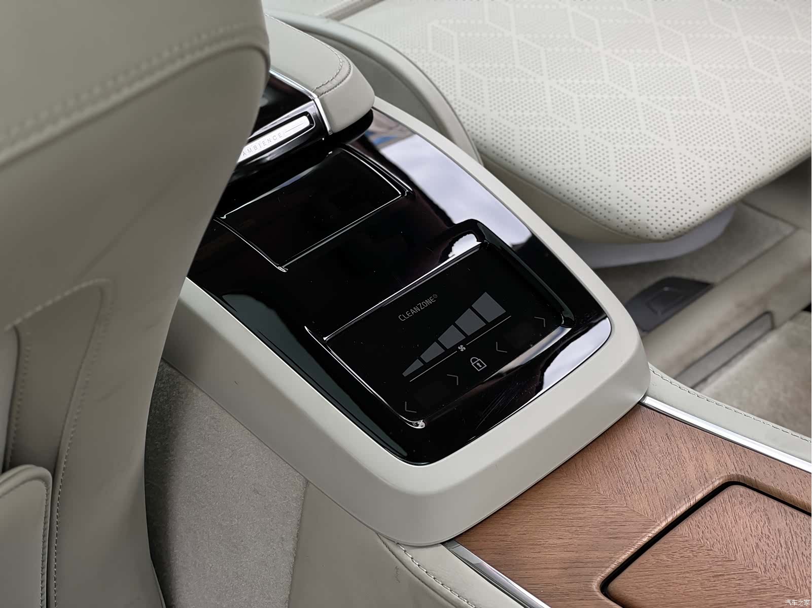 Volvo S90, 2019 15