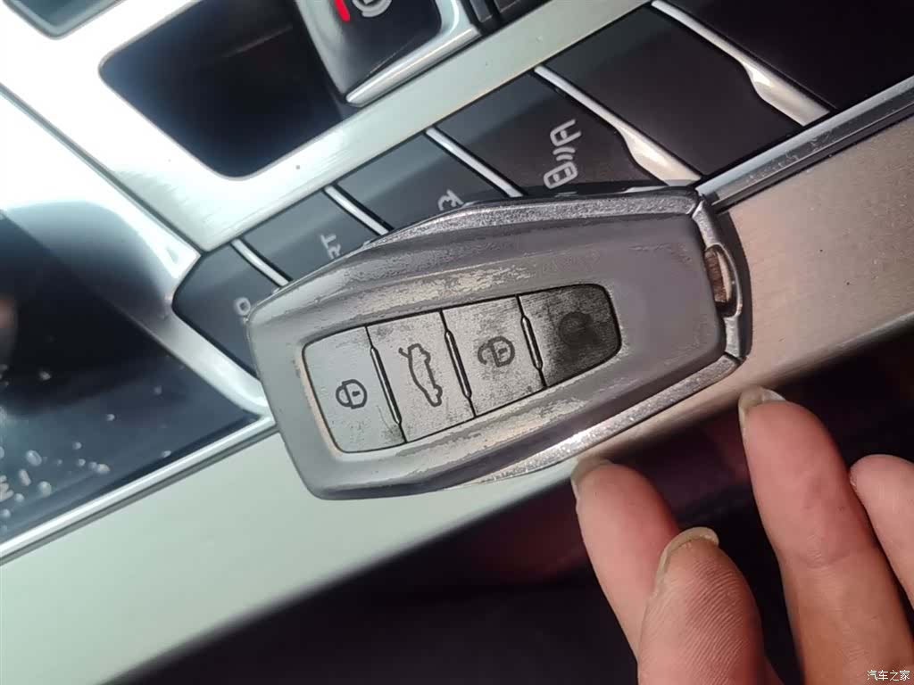Geely Coolray, 2021 9