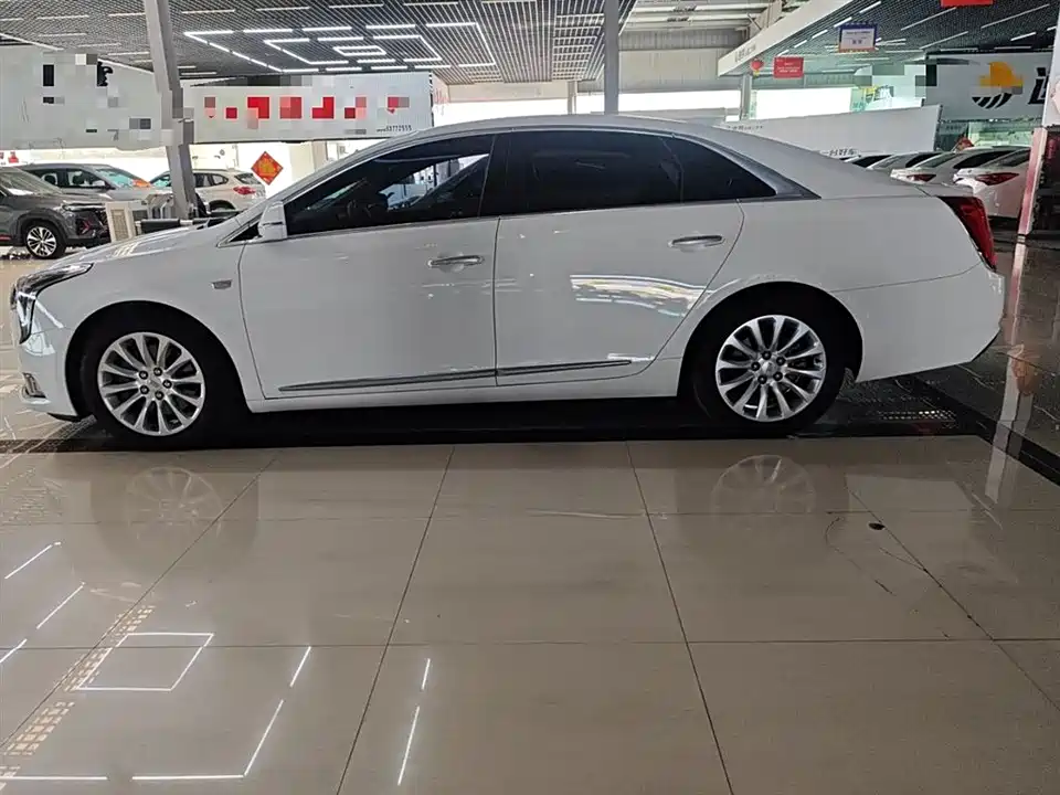 Cadillac XTS