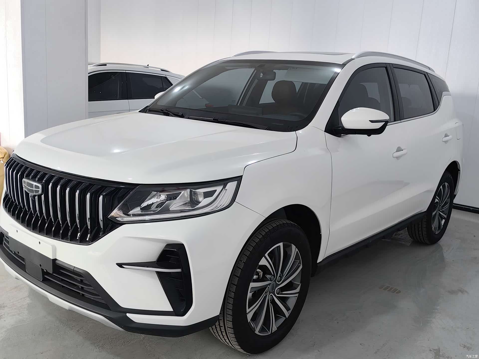 Geely X6, 2022 2
