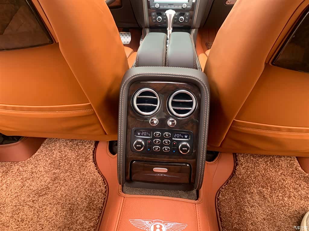 Bentley Flying Spur, 2012 15