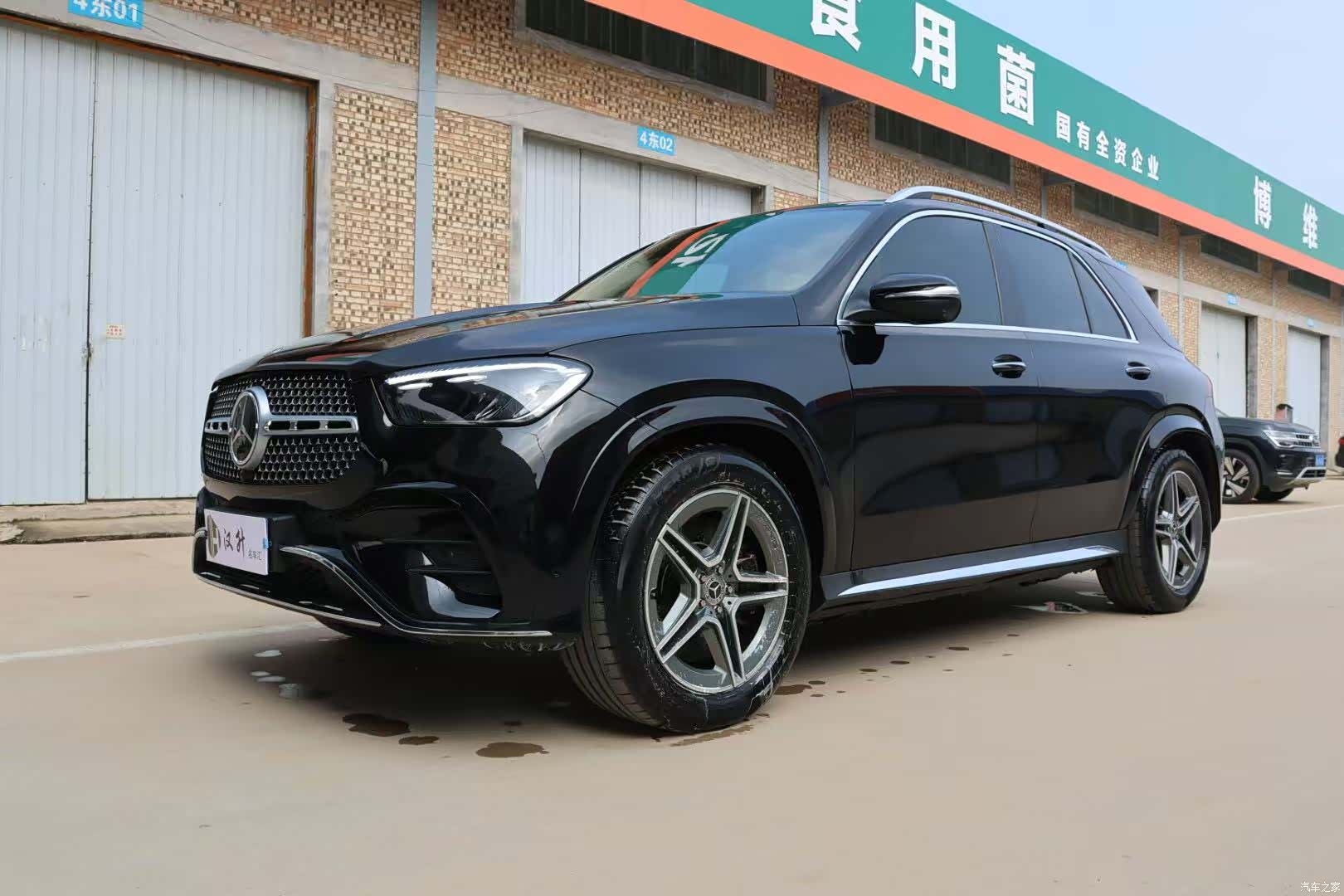 Mercedes-Benz GLE, 2025 1
