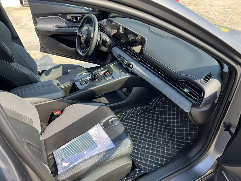 Trumpchi Shadow Leopard