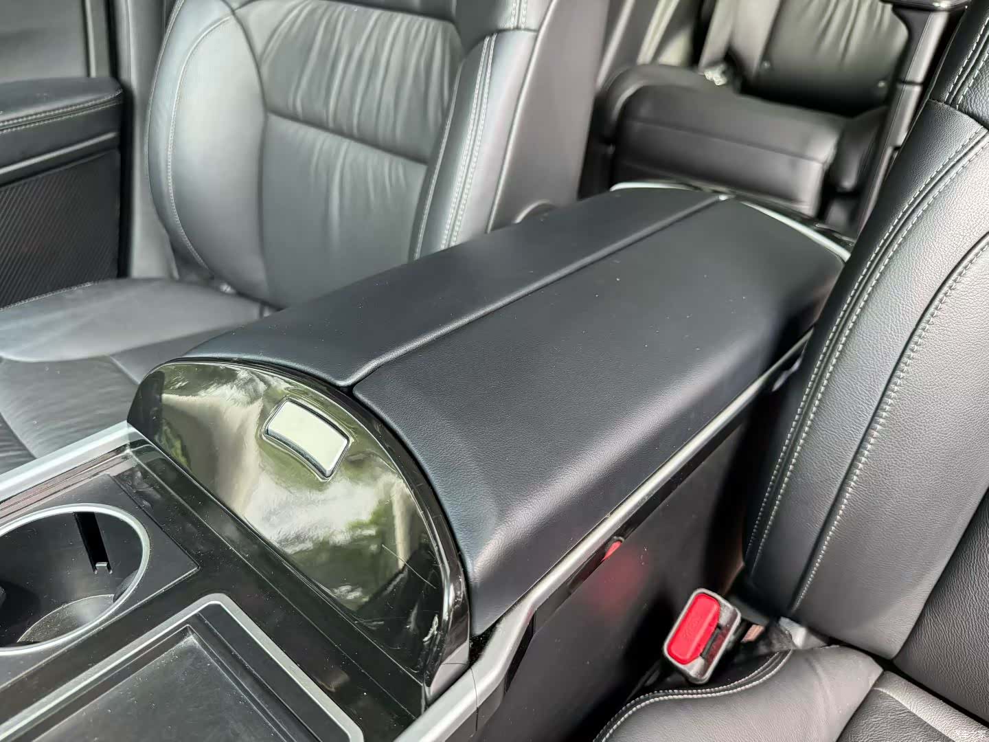 Honda Elysion, 2020 8