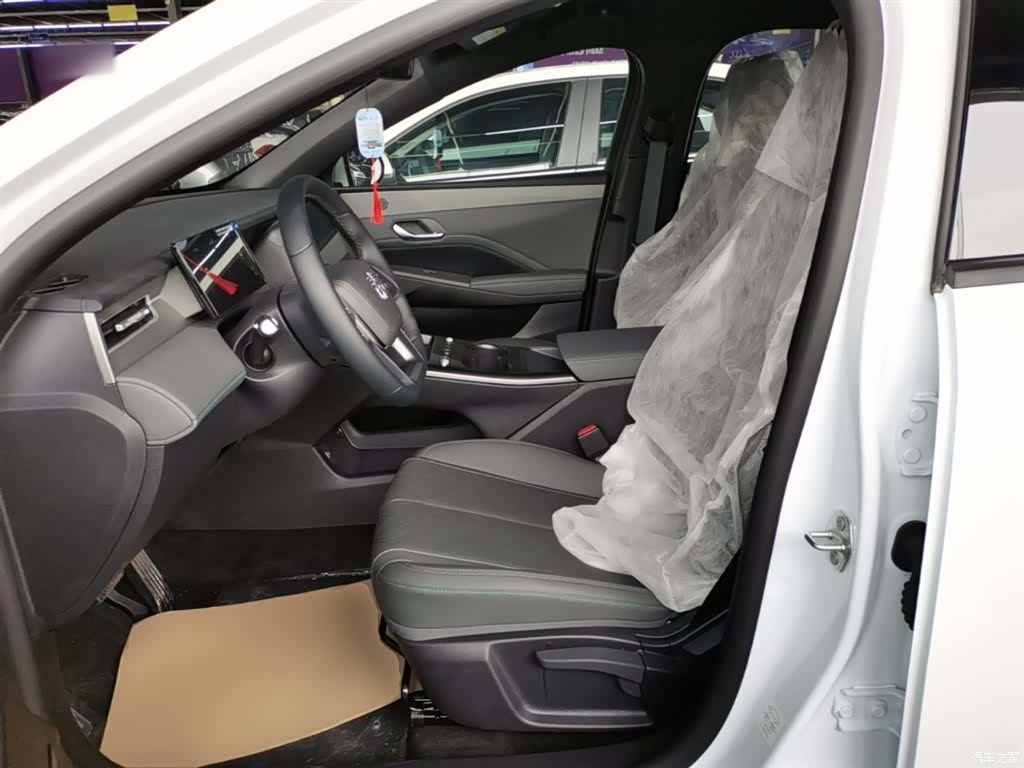 BYD Qin, 2026 15