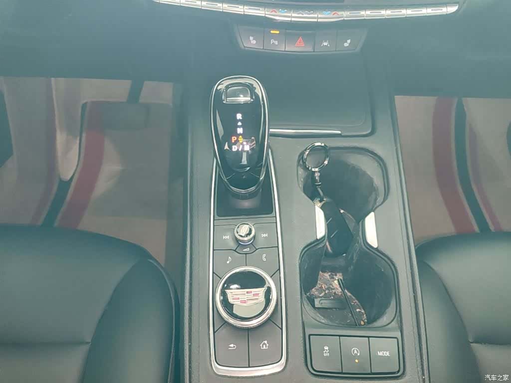 Cadillac XT4, 2022 14