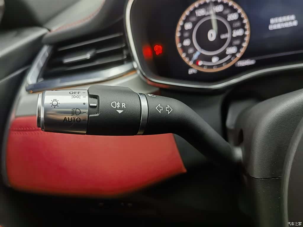 Jaguar F-PACE, 2021 21