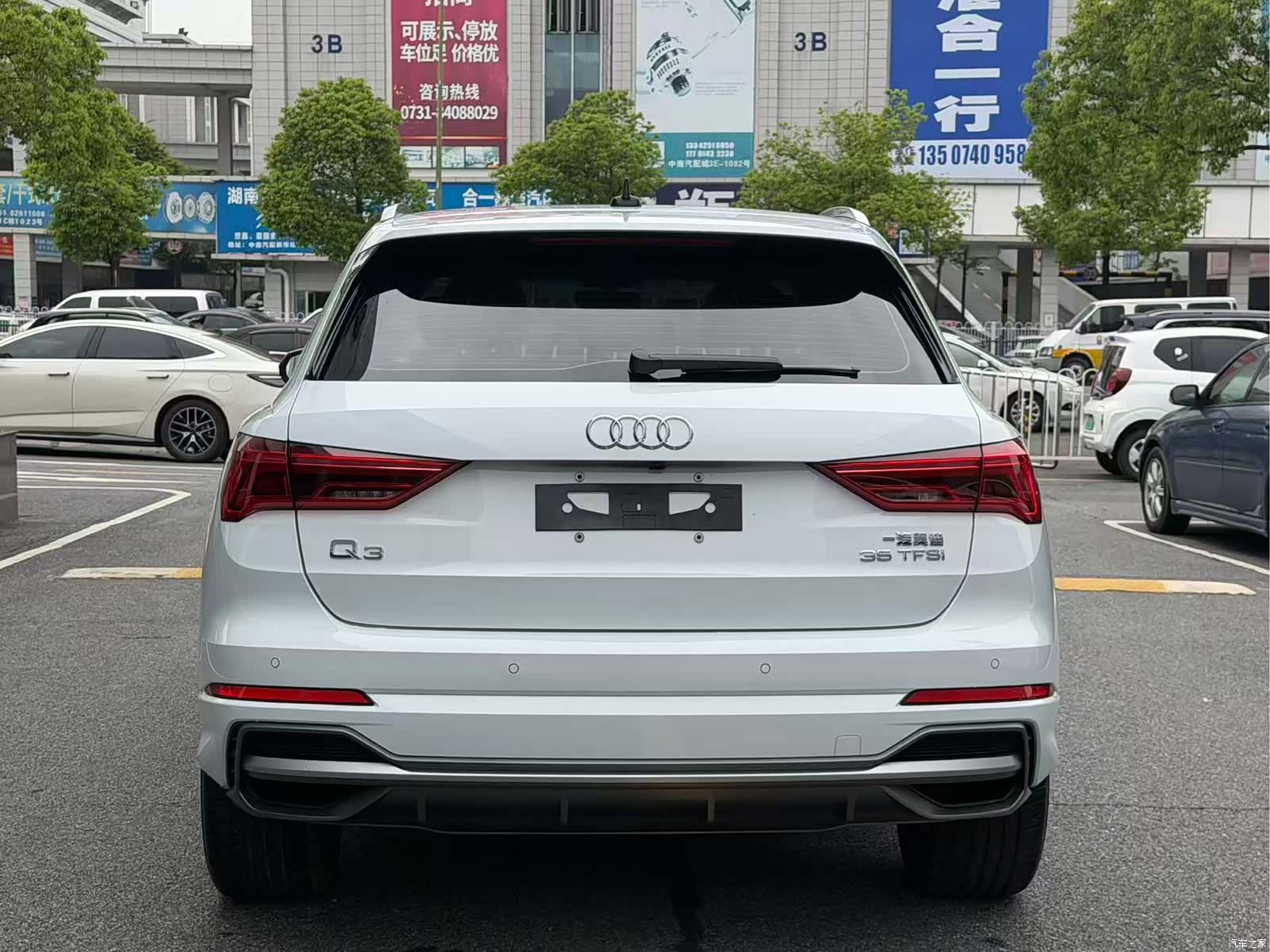 Audi Q3, 2022 11