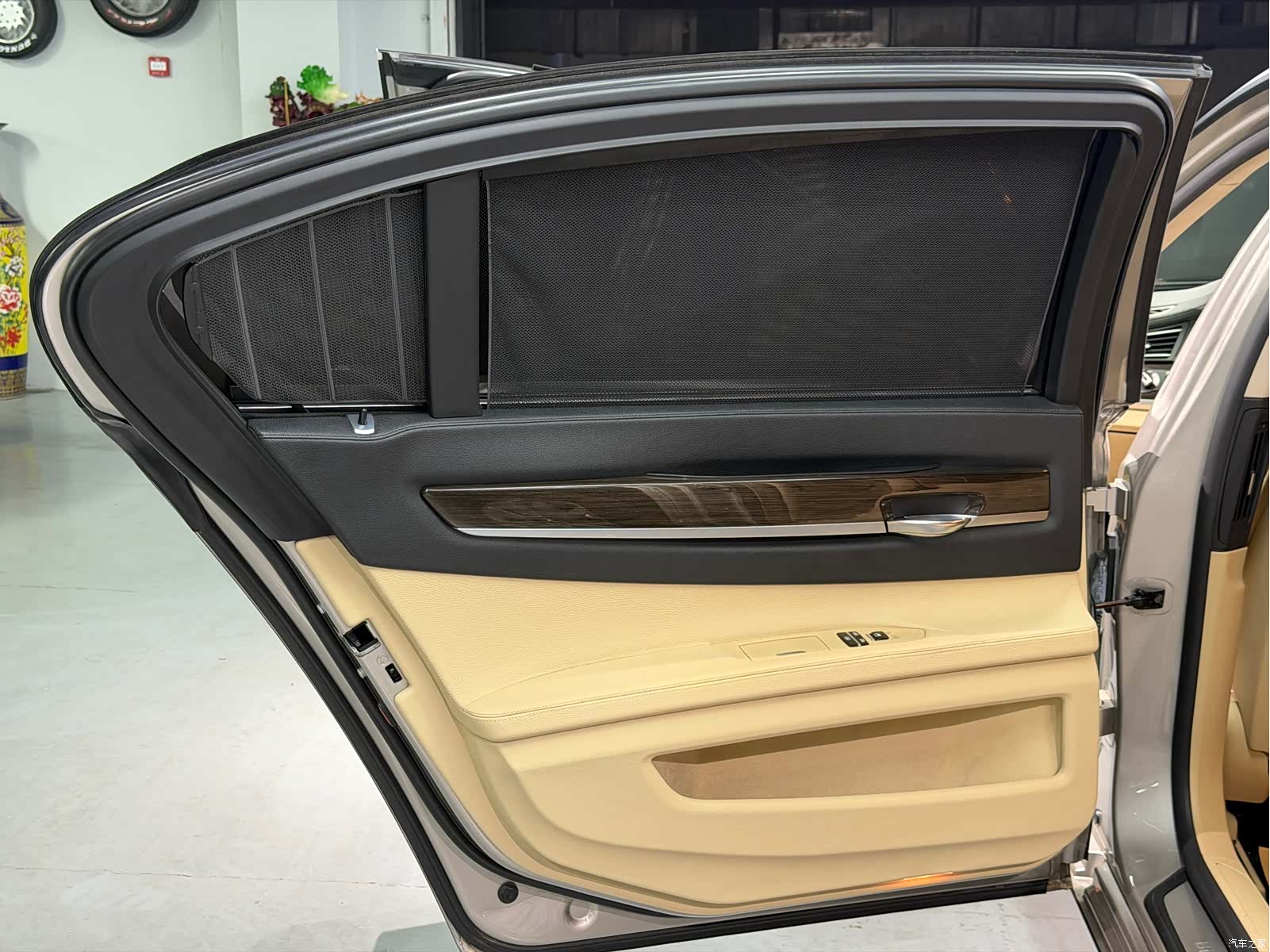 BMW 7 Series, 2012 13