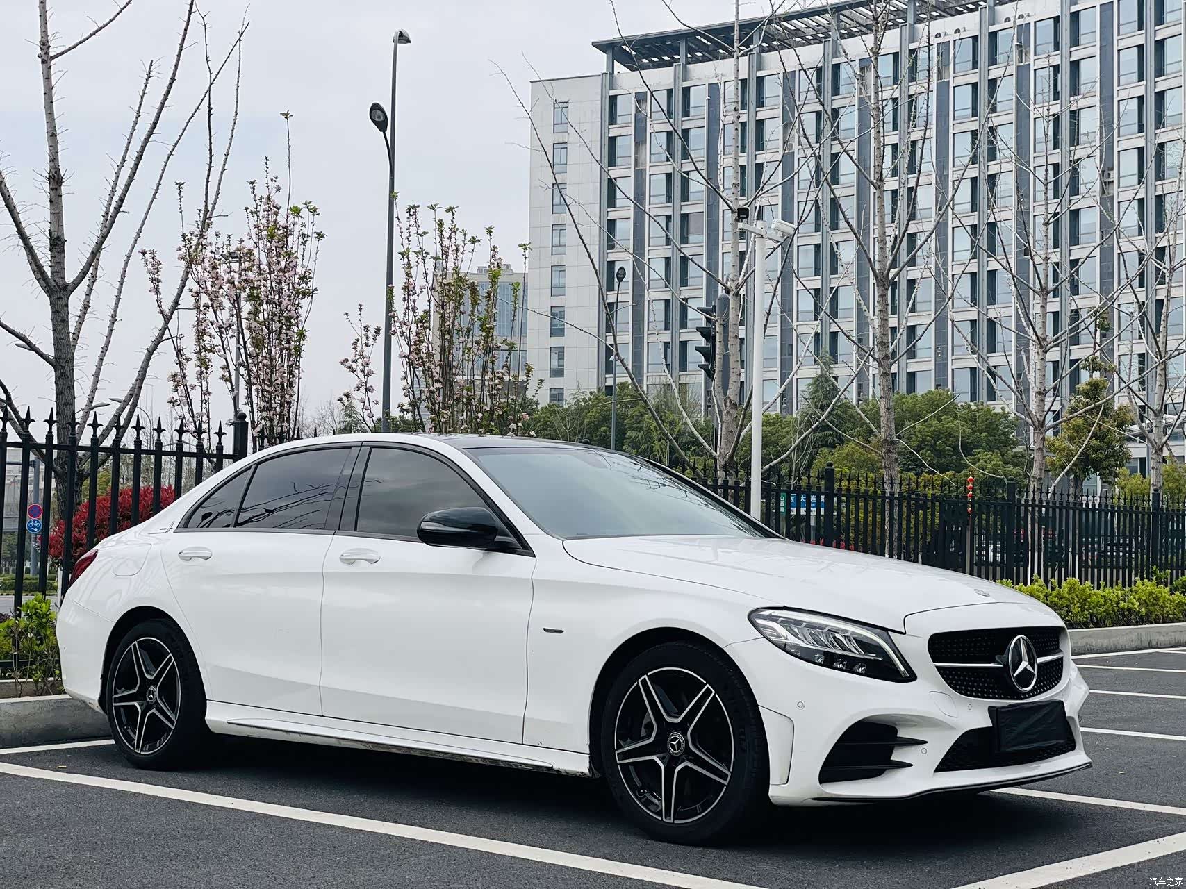 Mercedes-Benz C-Class, 2021 3