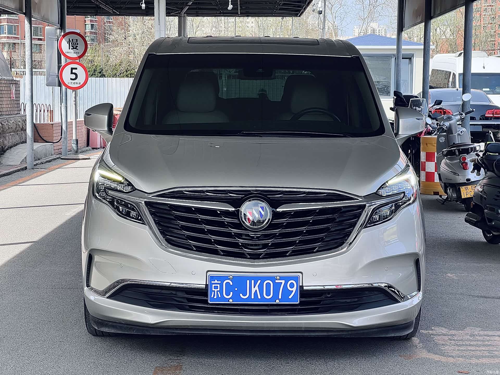 Buick GL8, 2021 2