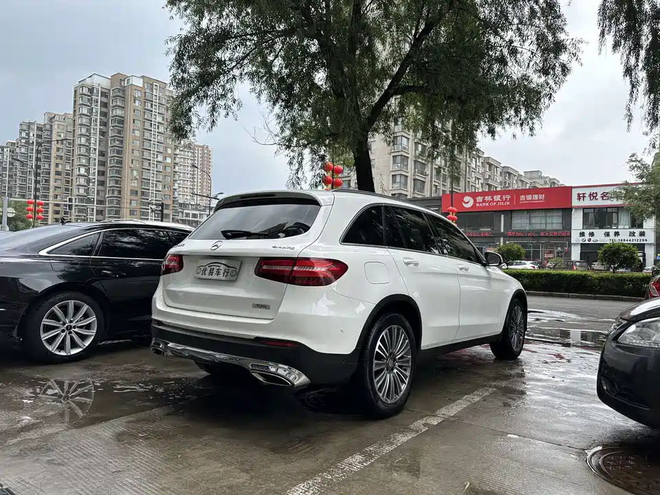Mercedes-Benz GLC Mercedes-Benz GLC