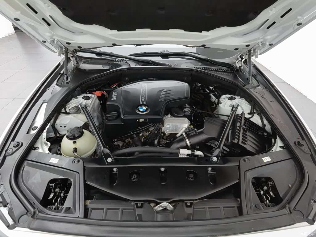 BMW 5 Series, 2017 6