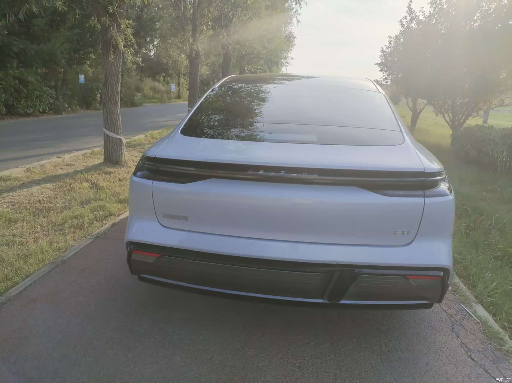 Geely E8, 2024 11