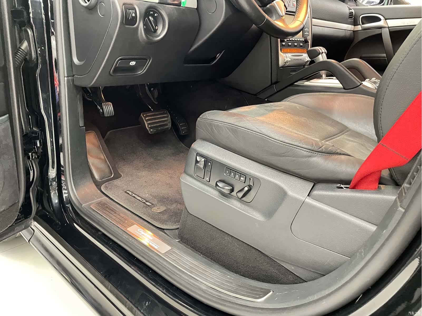 Porsche Cayenne, 2010 24
