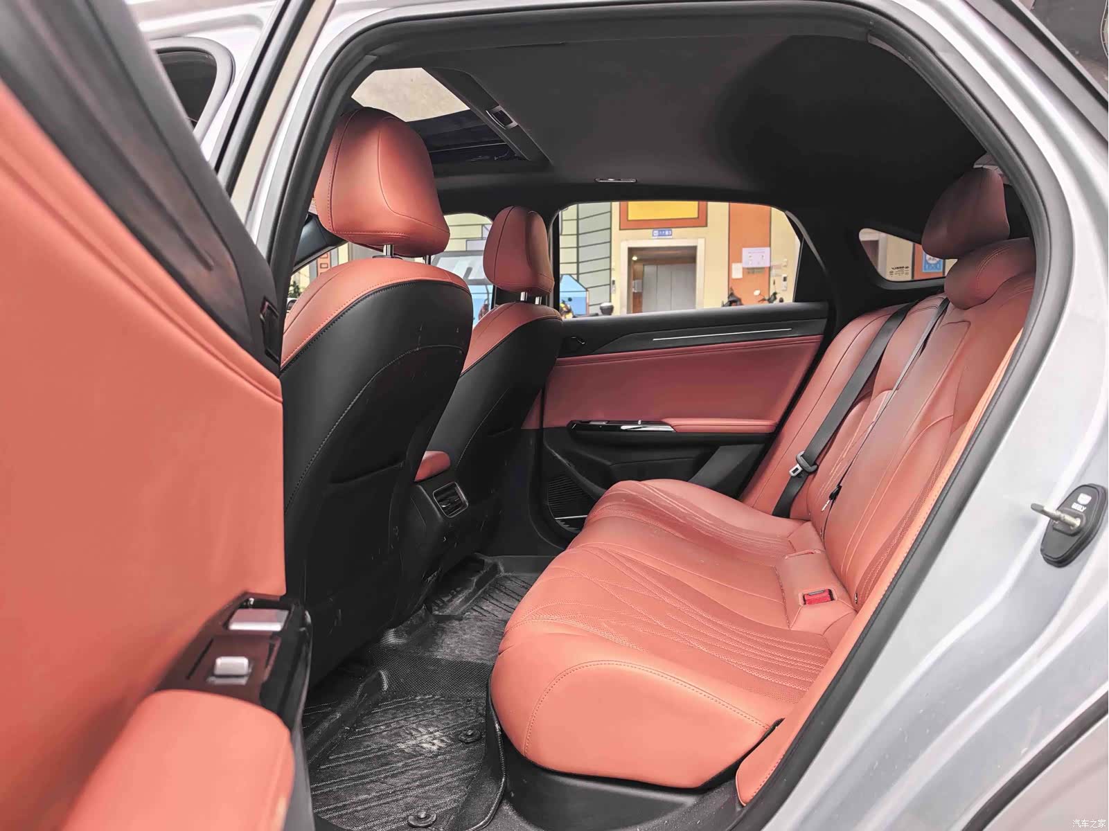 Geely Galaxy L6, 2025 6