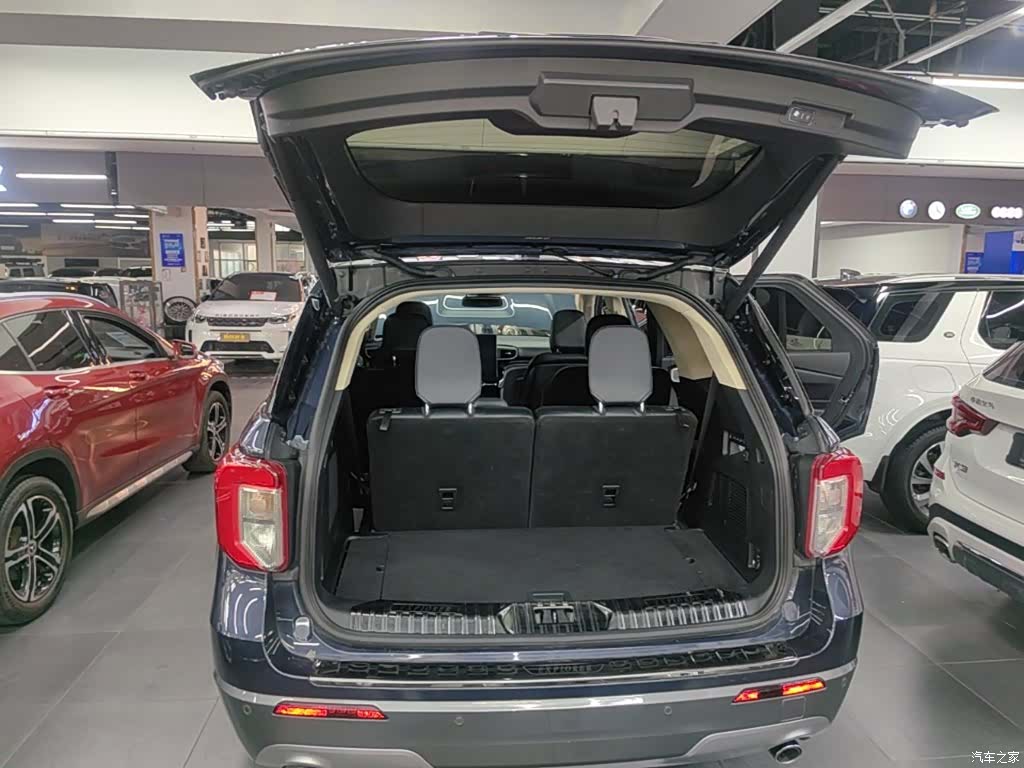 Ford Explorer, 2021 19