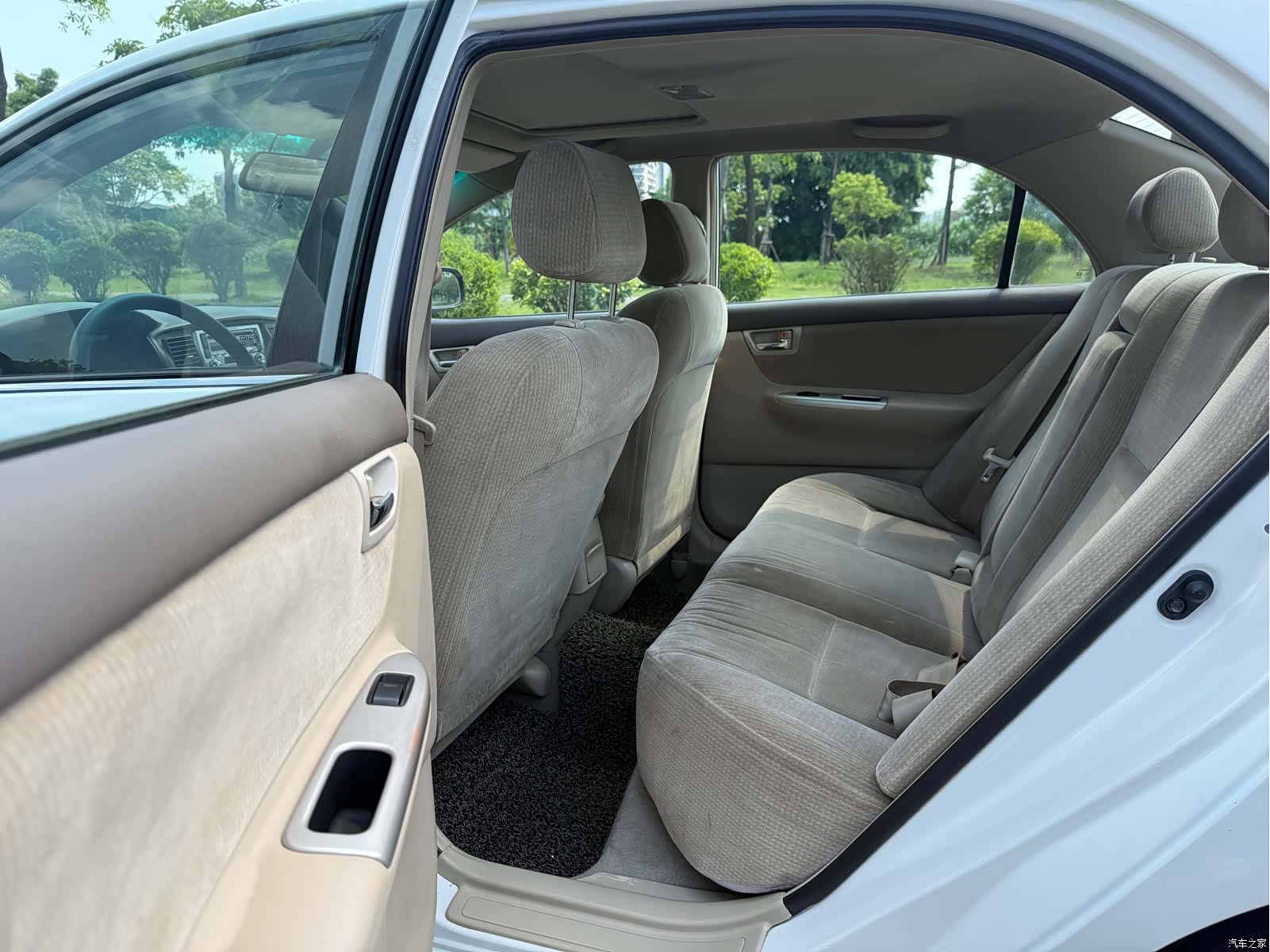 Toyota GLX-i, 2007 11