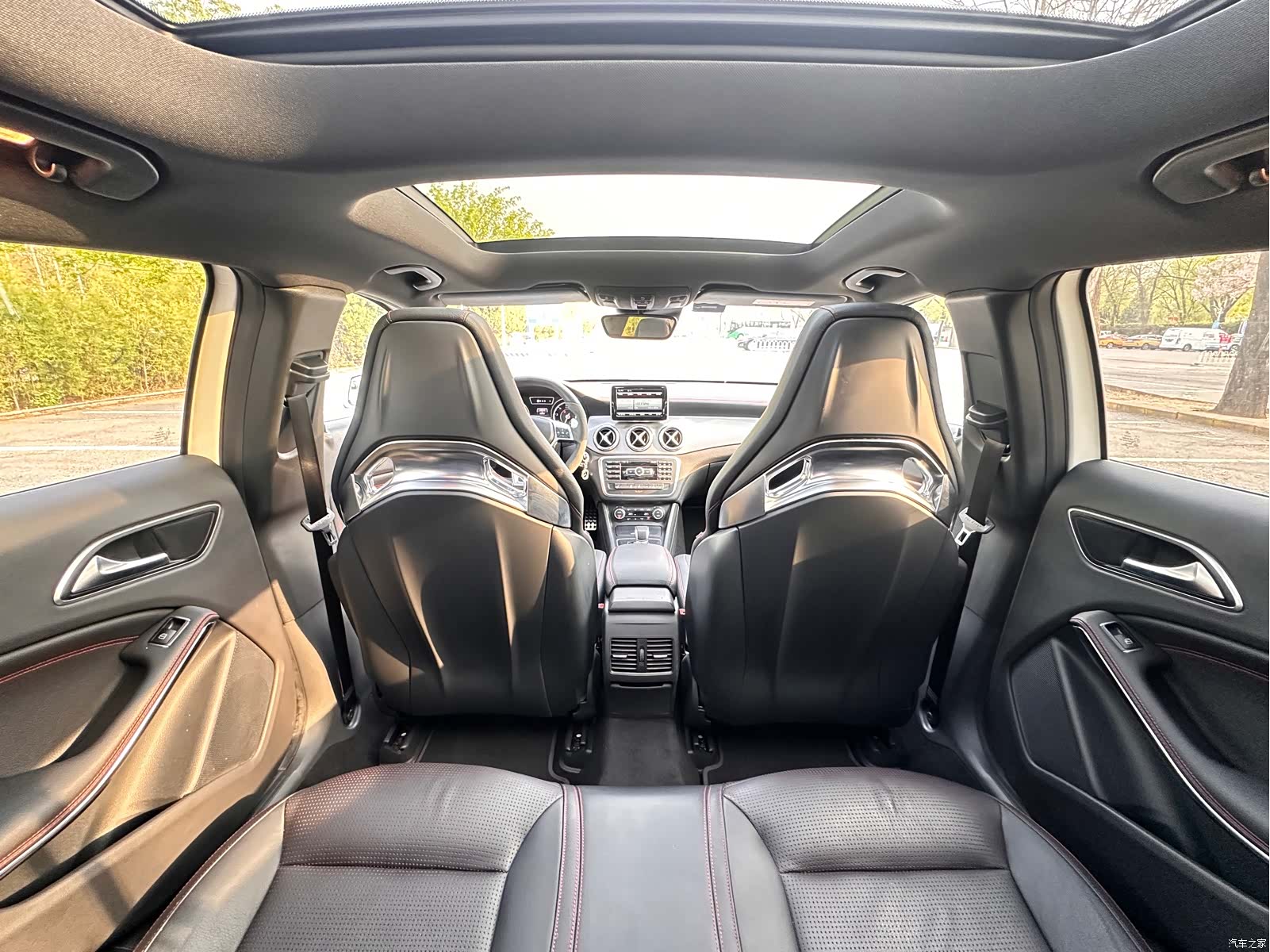 Mercedes-Benz GLA, 2015 43