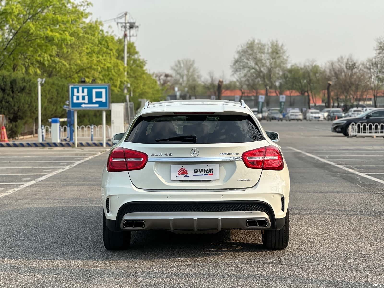 Mercedes-Benz GLA, 2015 10