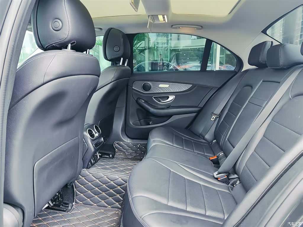 Mercedes-Benz C-Class, 2020 14