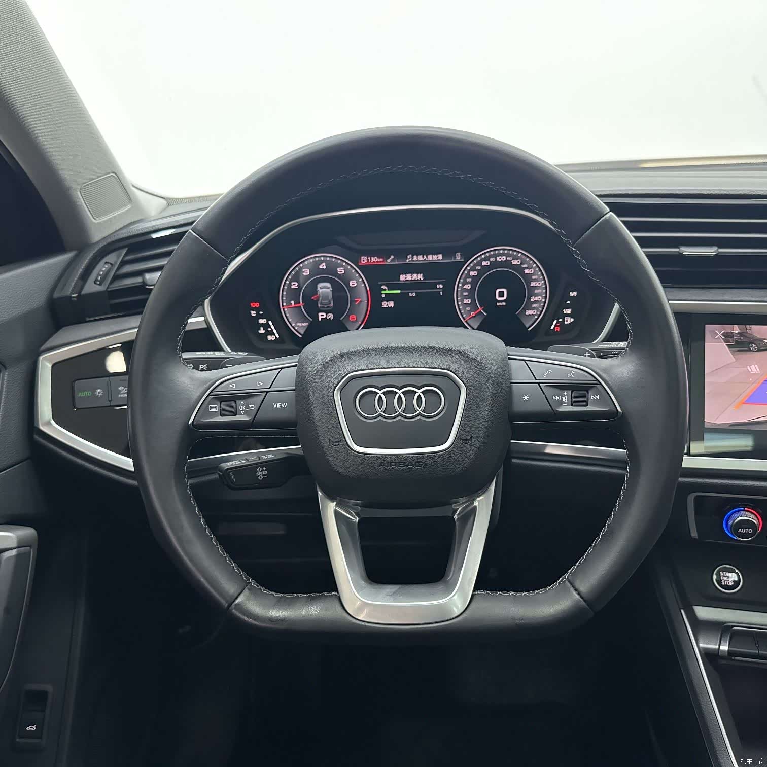 Audi Q3, 2022 12