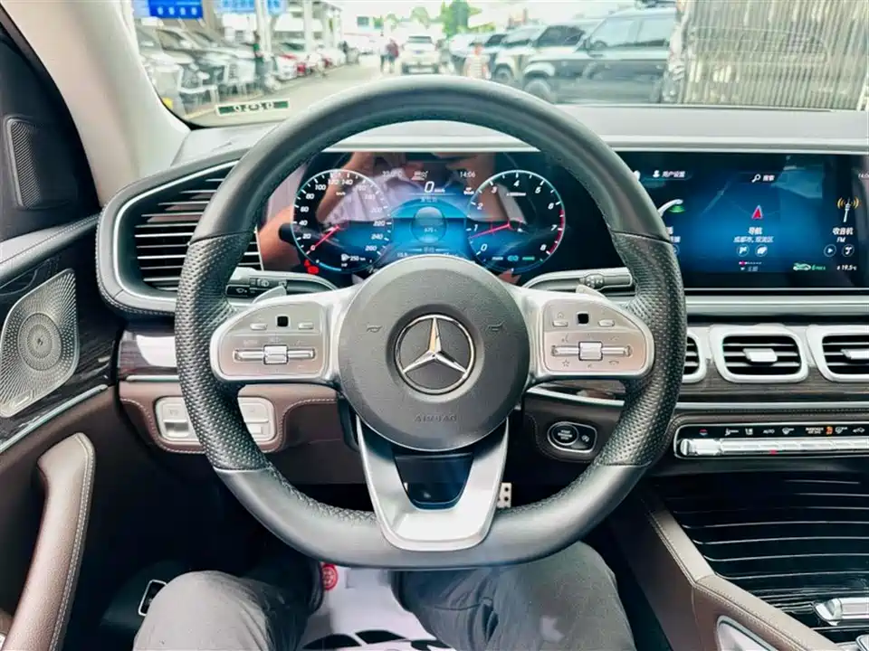 Mercedes-Benz GLS Mercedes-Benz GLS