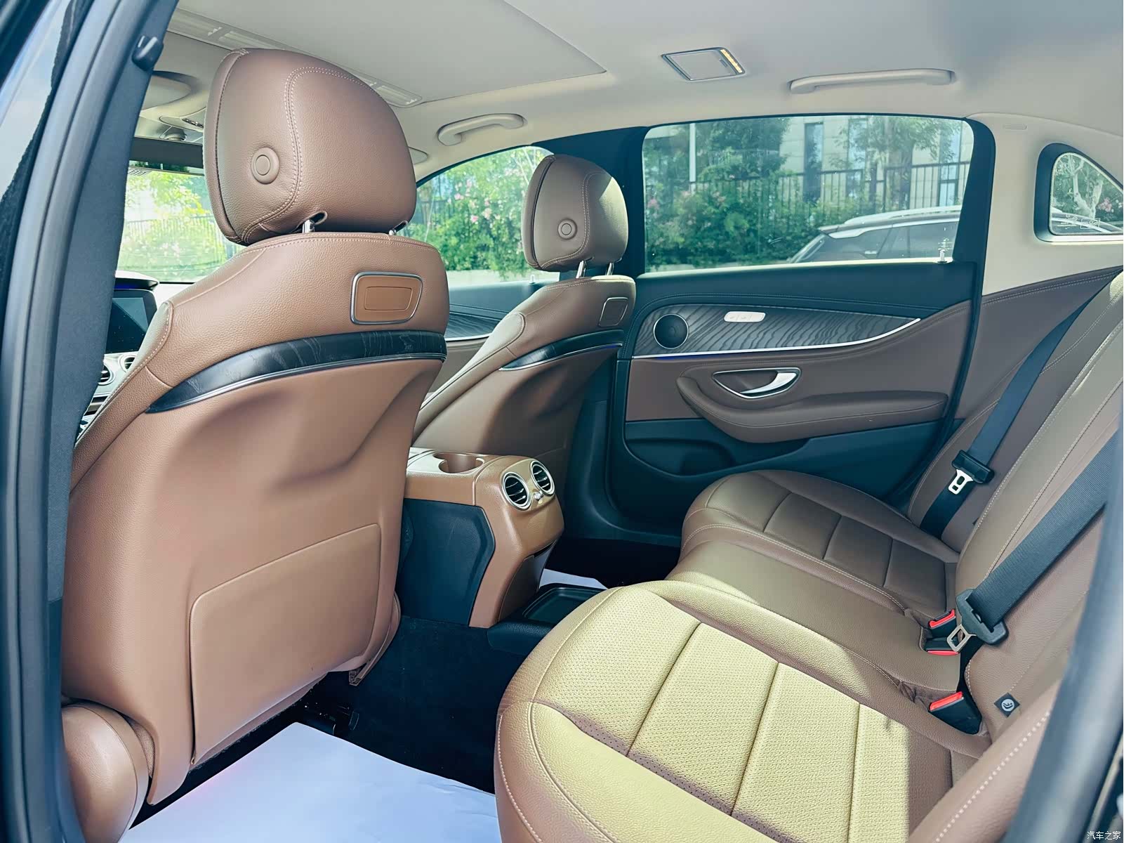 Mercedes-Benz E-Class, 2017 7
