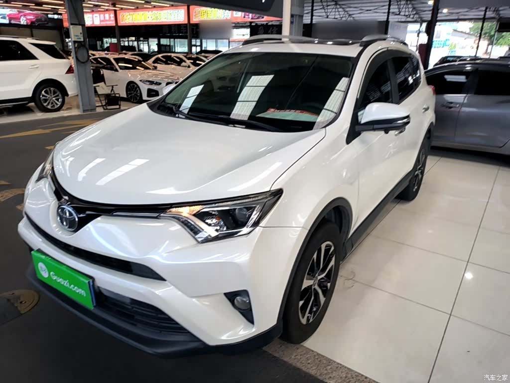 Toyota RAV4, 2017 1